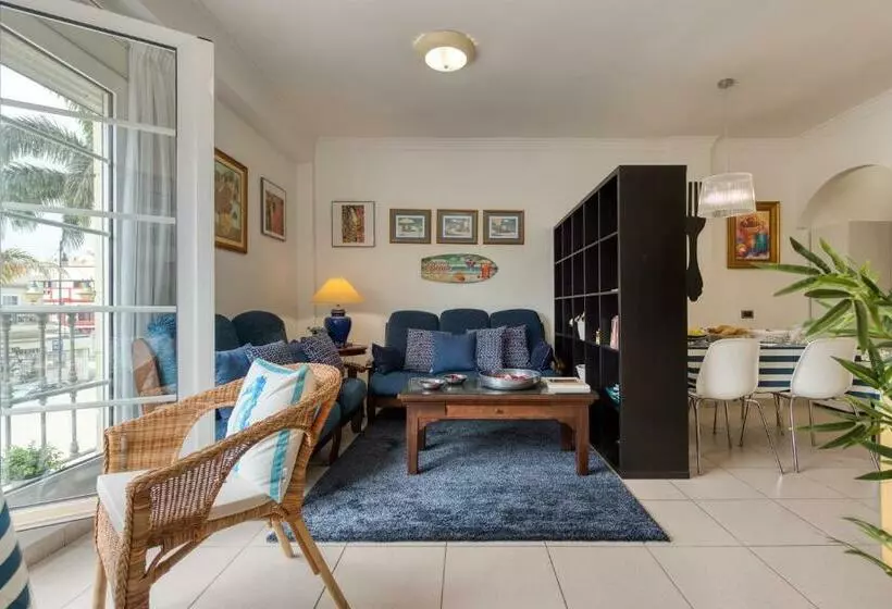 Teresita La Fuente   Puerto De Mogan