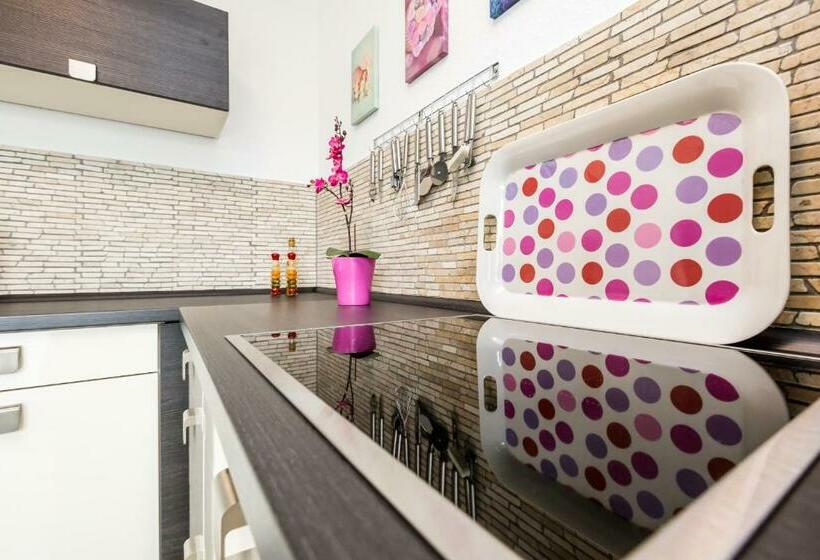 Apartment Köln Rath