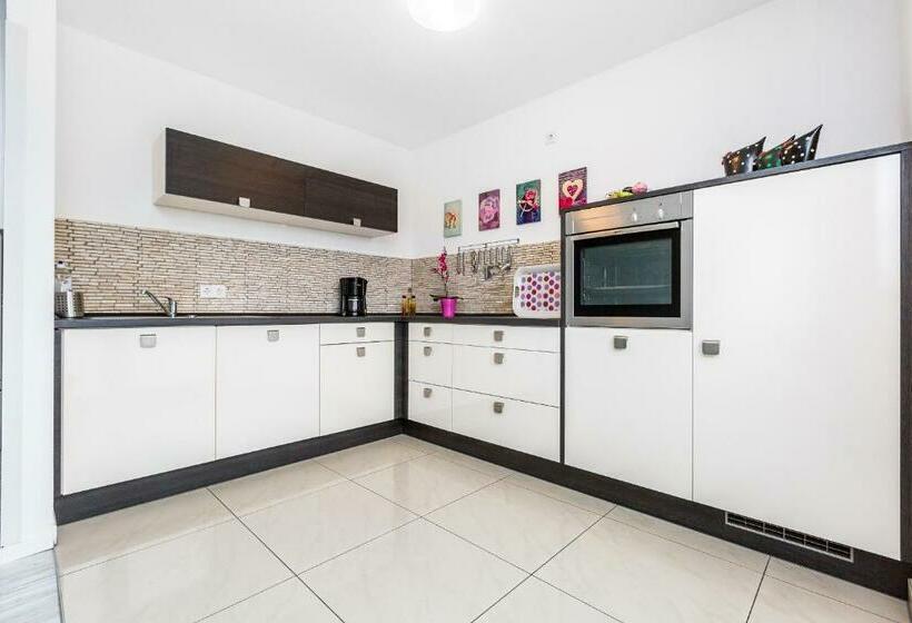 Apartment Köln Rath