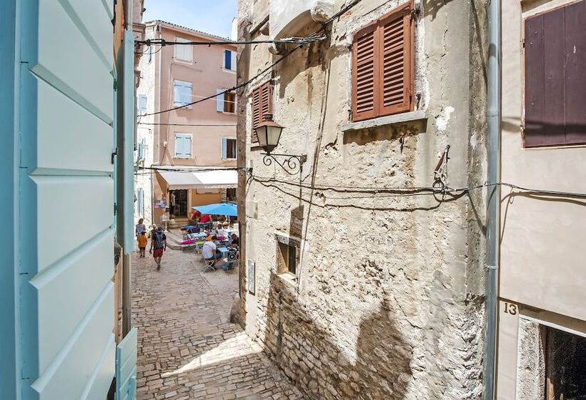 Apartments Casa Roccia Bianca