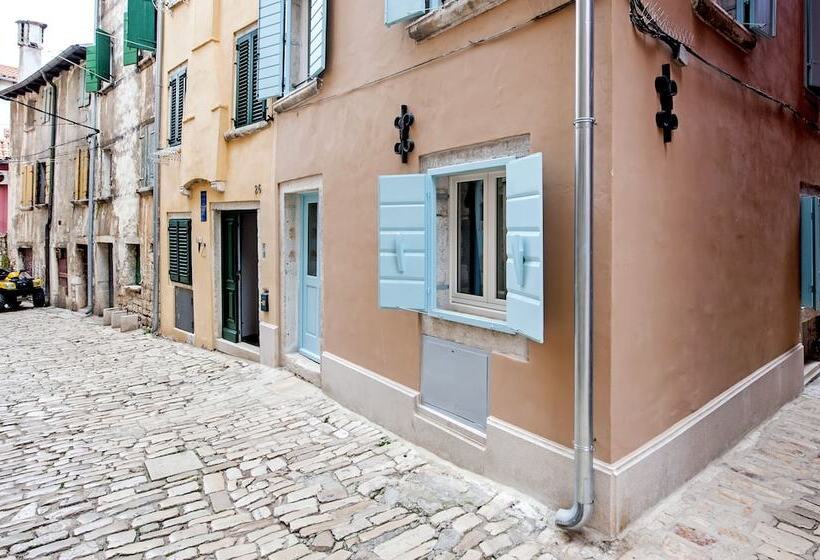 Apartments Casa Roccia Bianca