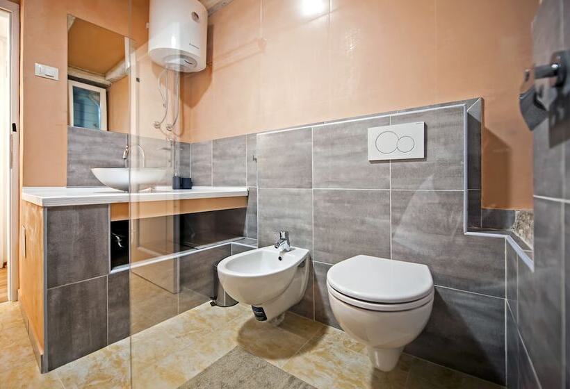 Apartments Casa Roccia Bianca