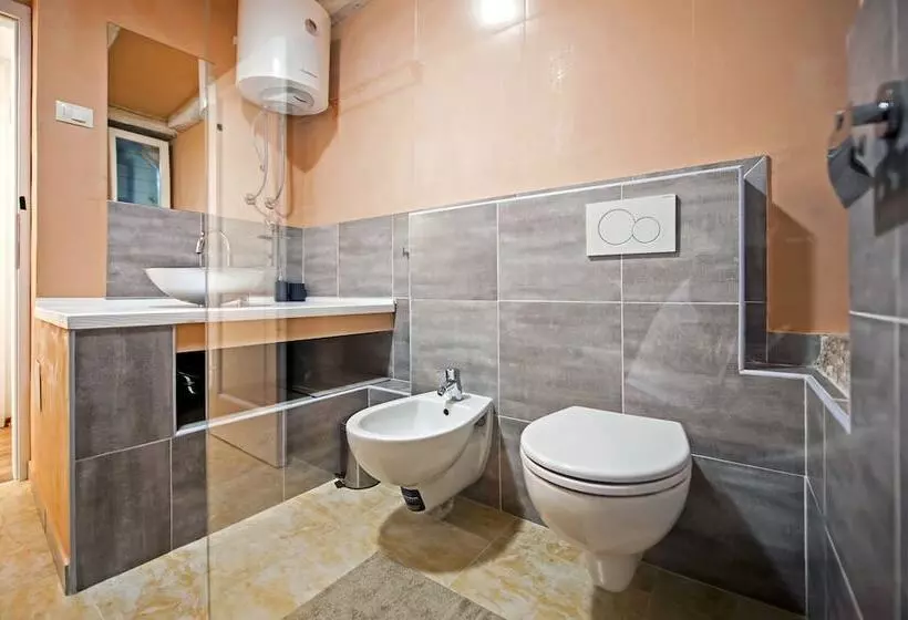 Apartments Casa Roccia Bianca