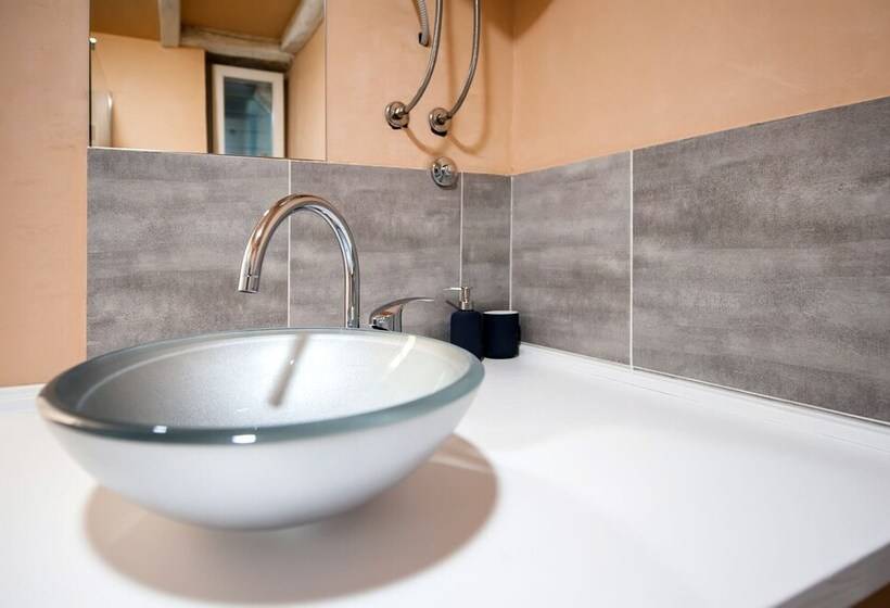 Apartments Casa Roccia Bianca