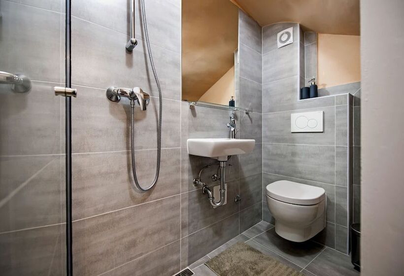 Apartments Casa Roccia Bianca