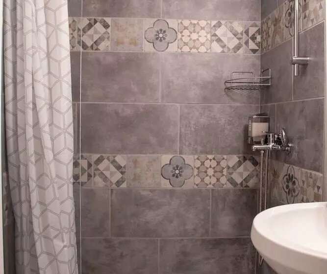 Chroma Lodge Pikermi