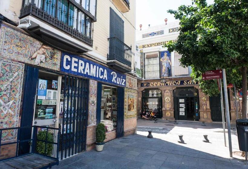 Corral De La O Triana Apartment By Valcambre