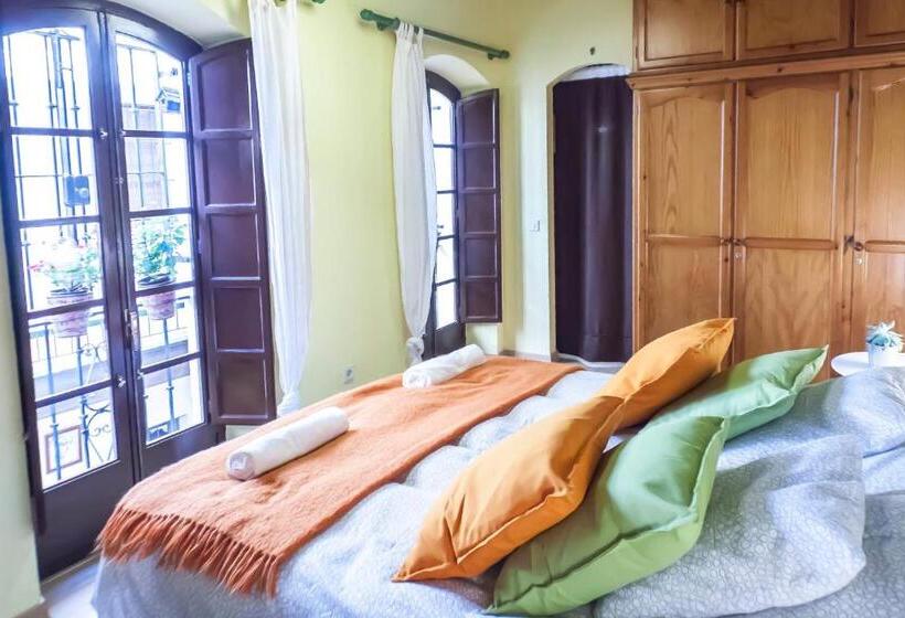 Corral De La O Triana Apartment By Valcambre