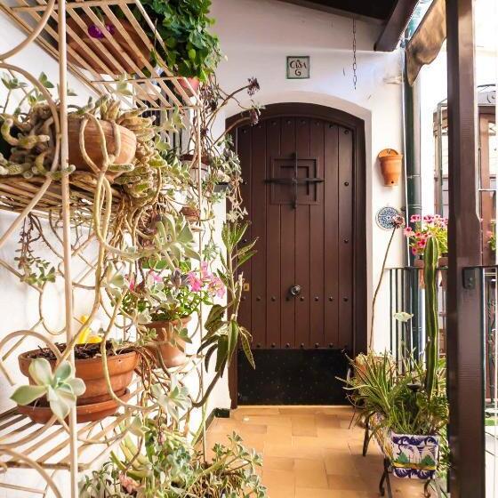 Corral De La O Triana Apartment By Valcambre