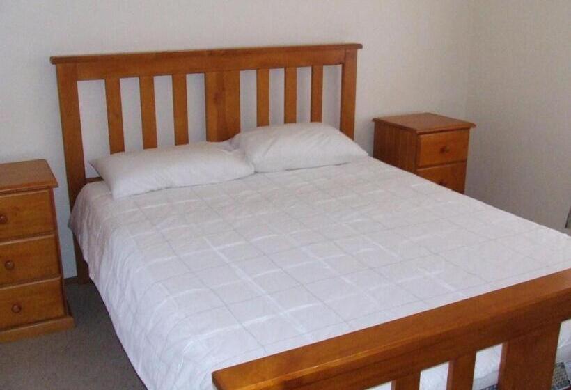 Government Rd 63 Shoal Bay