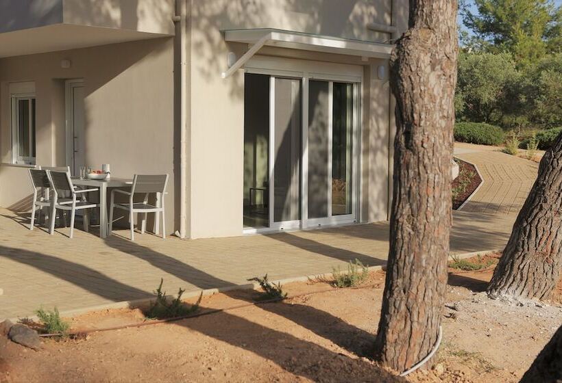 Nikis Dream Comfy Apartments