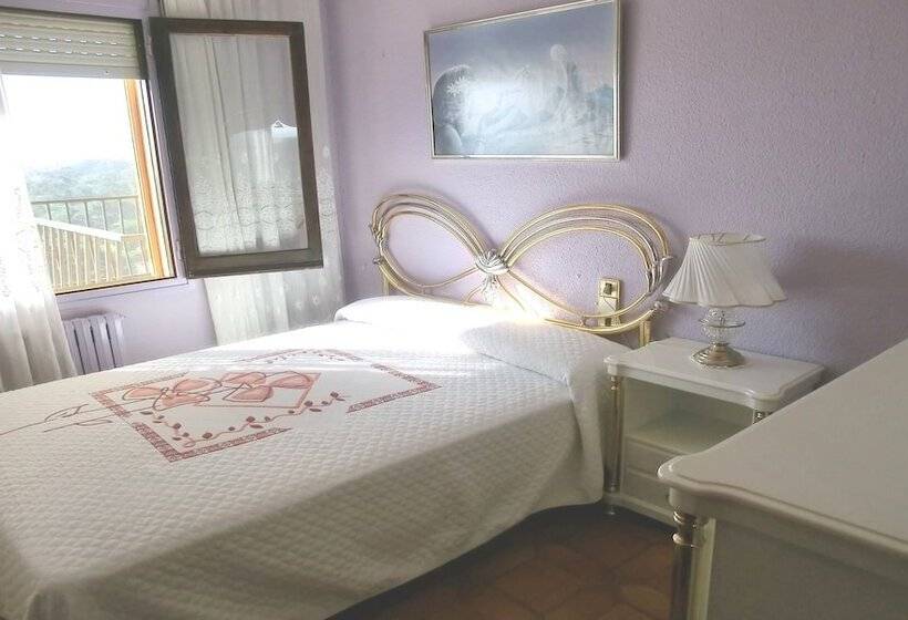 104648    Villa In Blanes