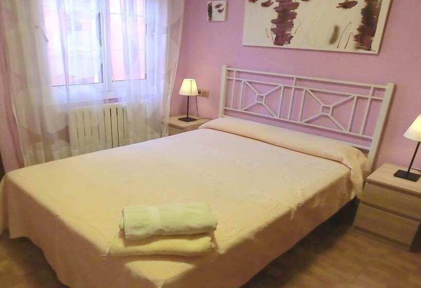 104648    Villa In Blanes