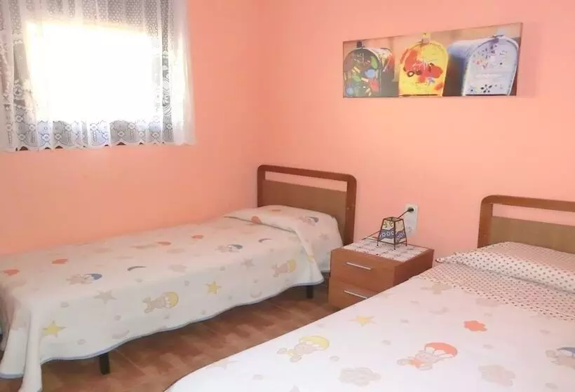 104648    Villa In Blanes