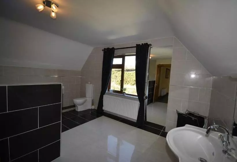 Majatalo Templeview Lodge