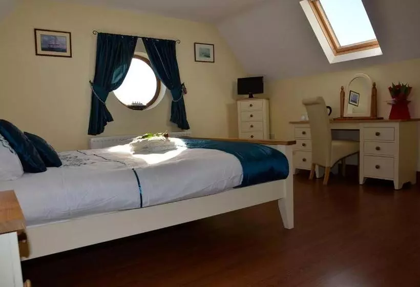 Majatalo Templeview Lodge