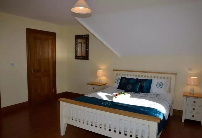 Majatalo Templeview Lodge