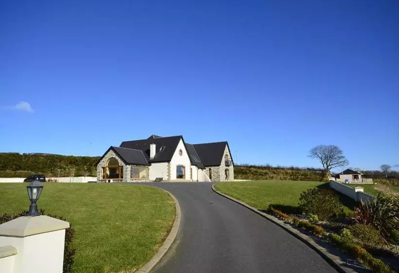 Majatalo Templeview Lodge