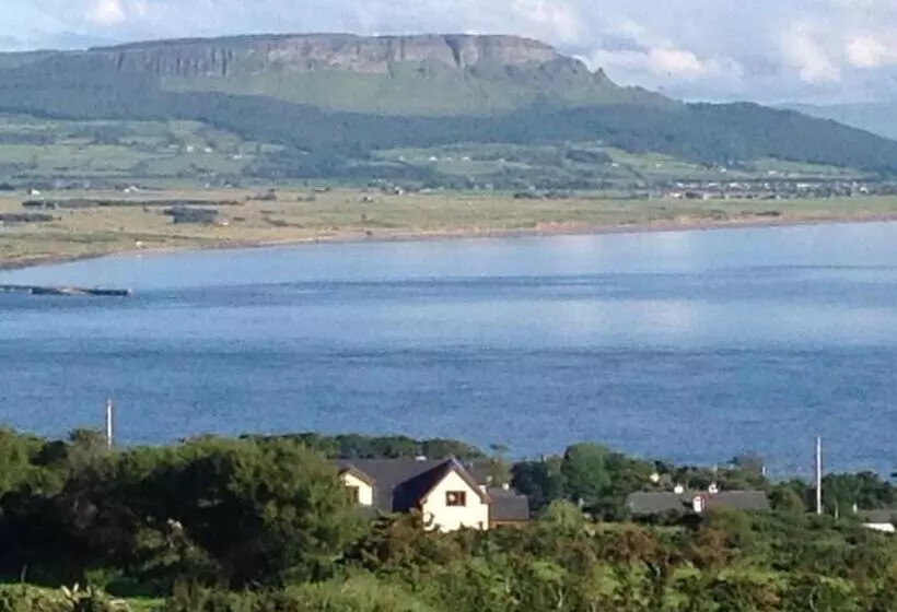 Majatalo Templeview Lodge