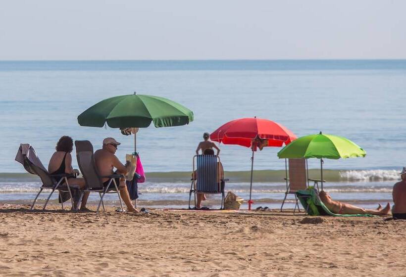 ático Dúplex En Urbanización Familiar