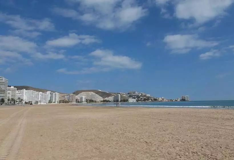 ático Dúplex En Urbanización Familiar
