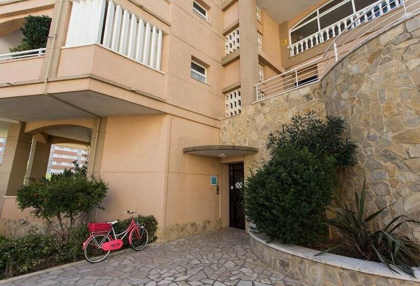 ático Dúplex En Urbanización Familiar