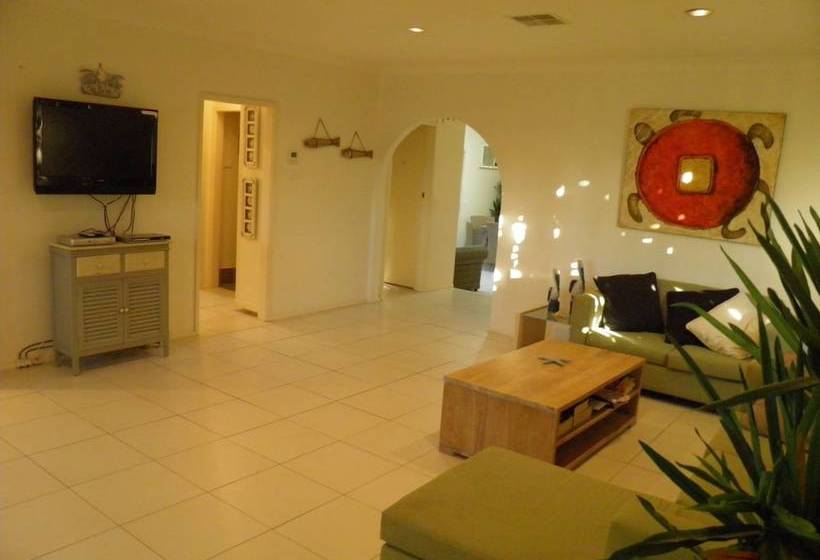 Pelicans Perch 8 Verona Road