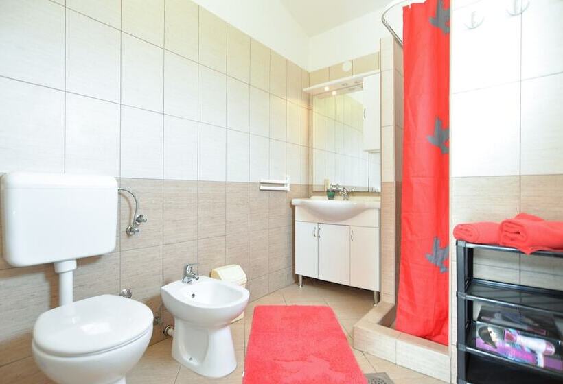 Apartments Tanja 100