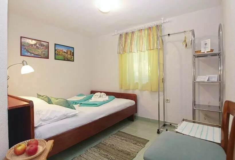 Apartments Selma 1227