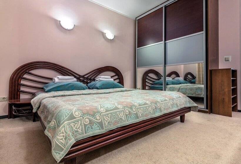 Business Apartment On Griboedova 12 13