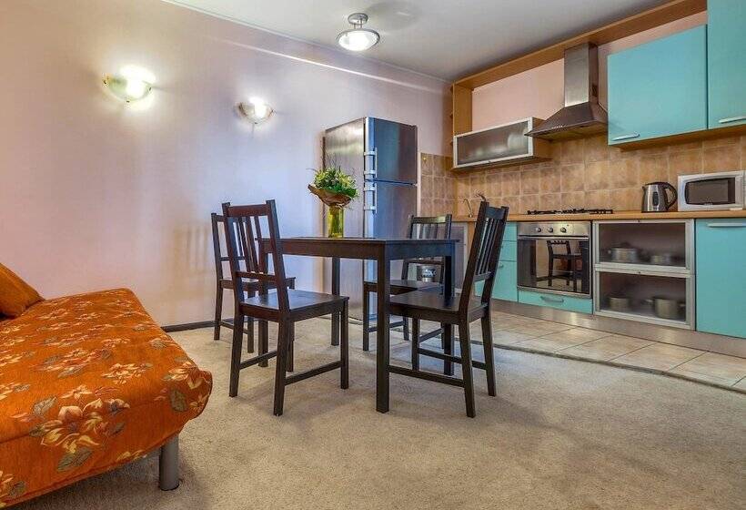 Business Apartment On Griboedova 12 13