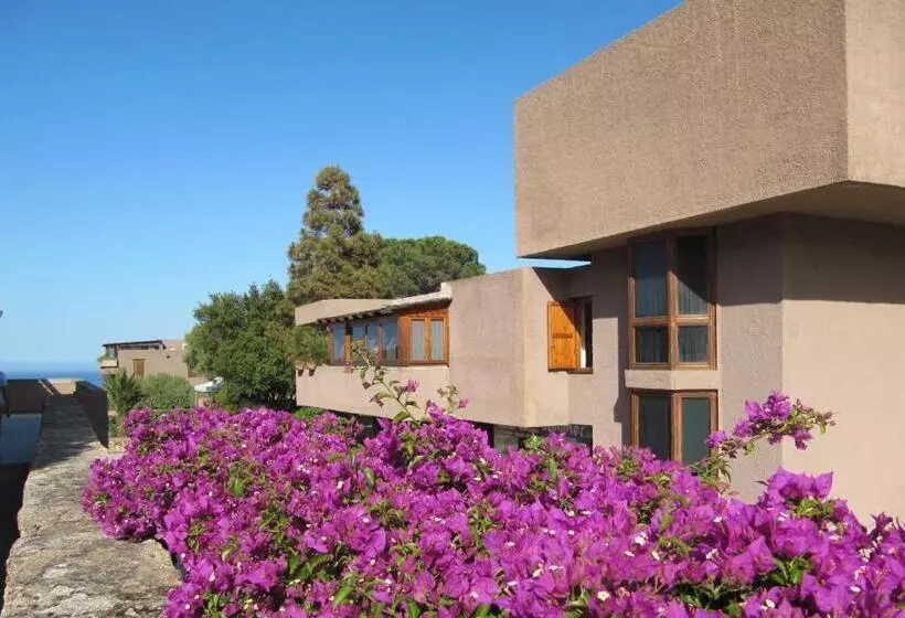 Hostelli Centro Vacanze Cugnana Verde