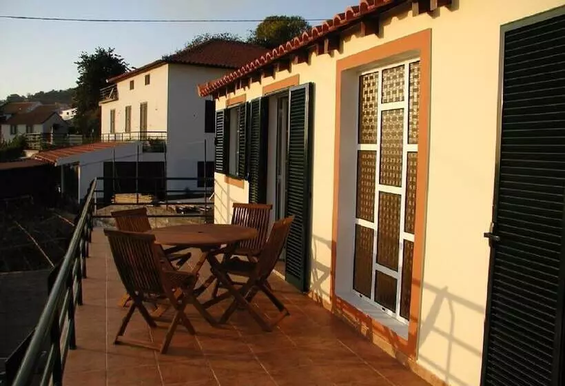 Traditional Madeira Cottage   Etc Madeira