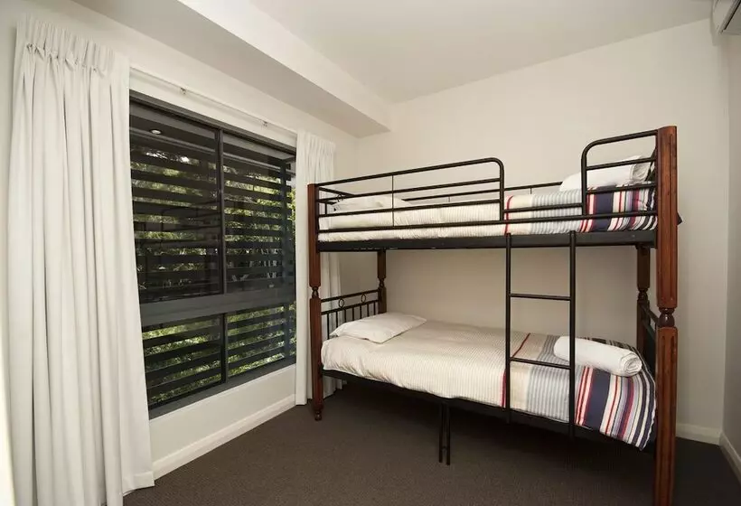 Woodville Beach Townhouse 5