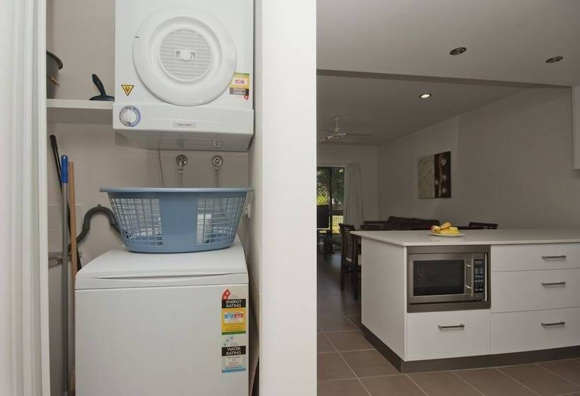 Woodville Beach Townhouse 5