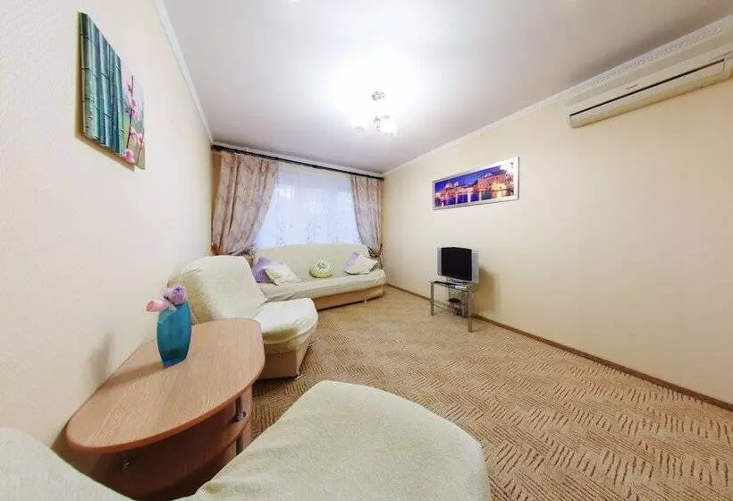 Innhome Apartments   Revolution Square