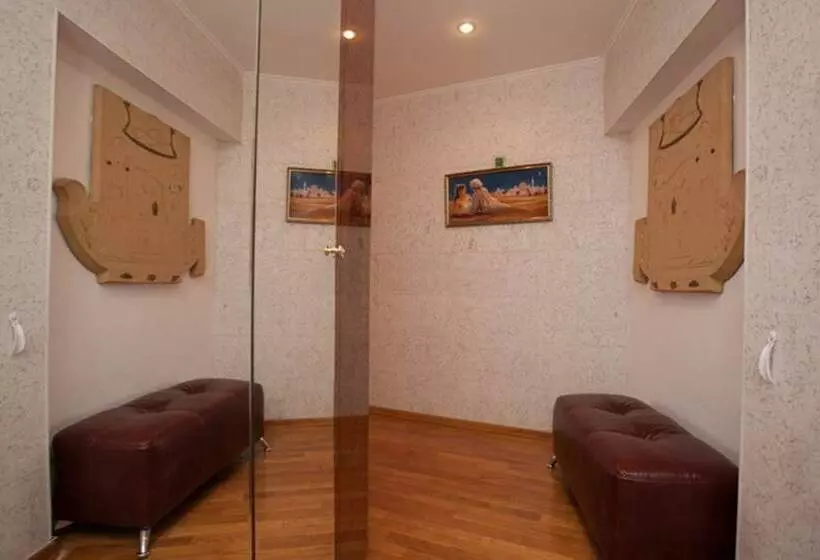 Innhome Apartments   Revolution Square