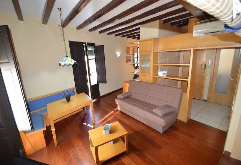 Tarragona Suites 70 Cavallers