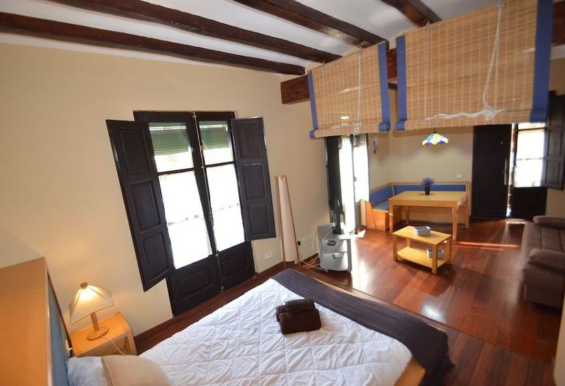 Tarragona Suites 70 Cavallers