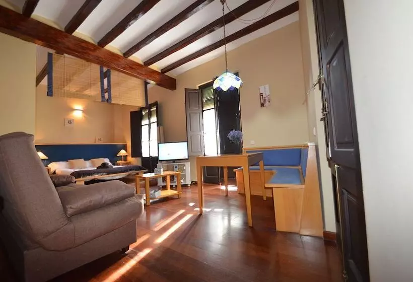 Tarragona Suites 70 Cavallers