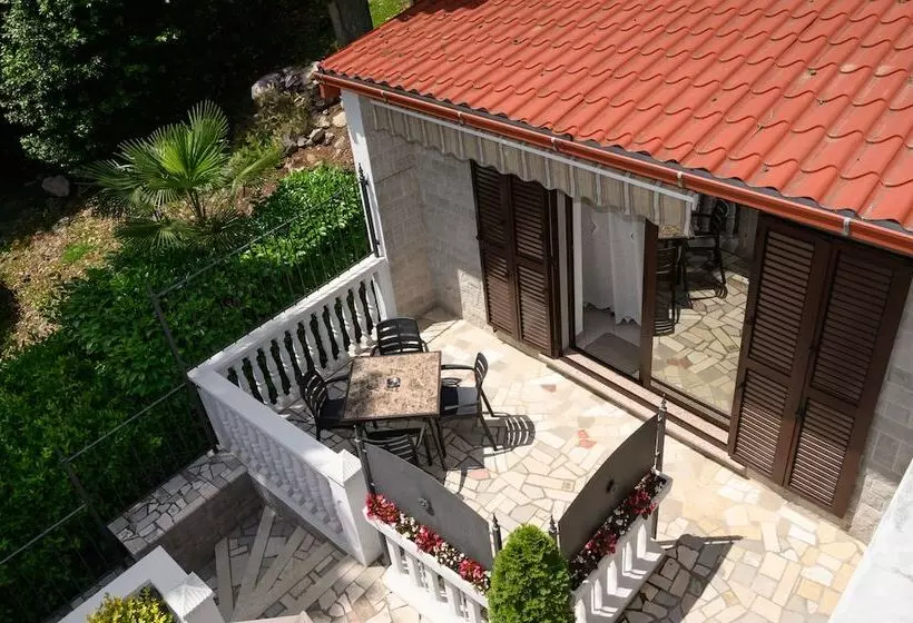 Apartments Villa Salona