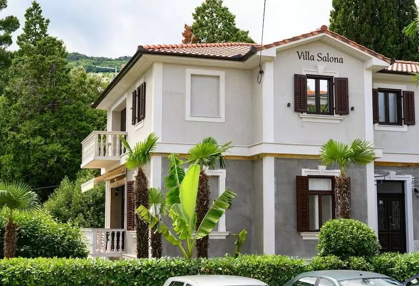 Apartments Villa Salona
