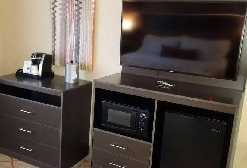 בית מלון כפרי Best Western Plus Warsaw