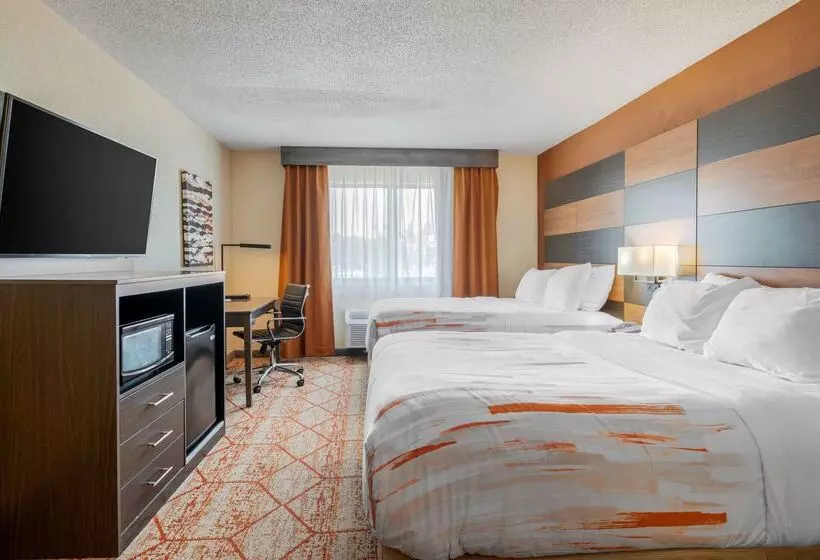 בית מלון כפרי Best Western Plus Warsaw