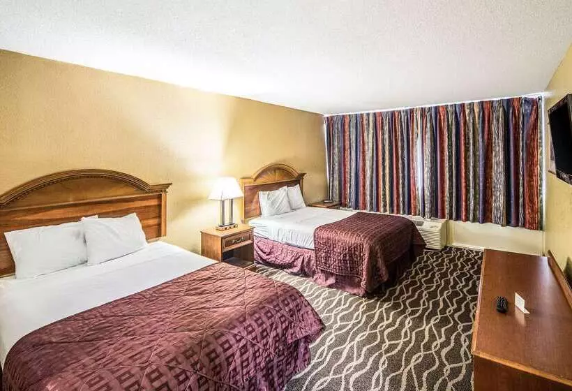 Szálloda Clarion Inn Fort Wayne