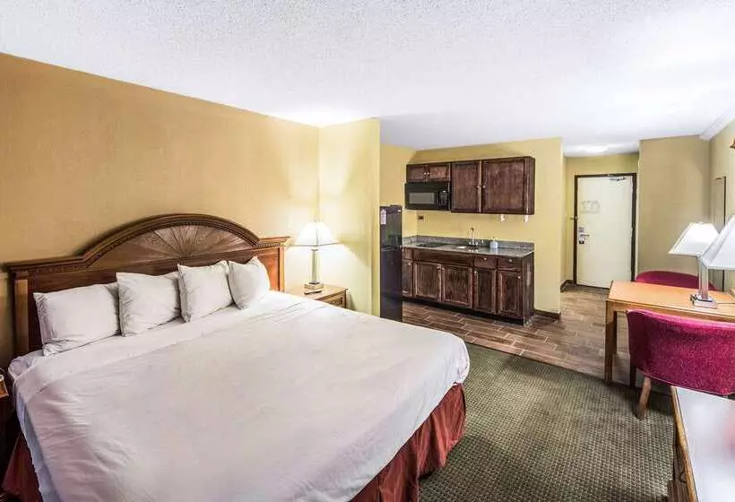 Szálloda Clarion Inn Fort Wayne