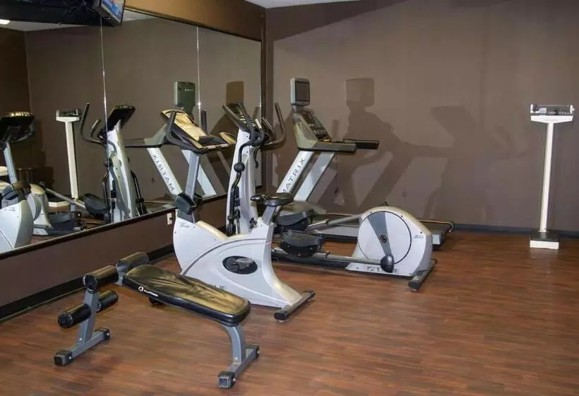 هتل Country Inn & Suites By Radisson, Garden City, Ks