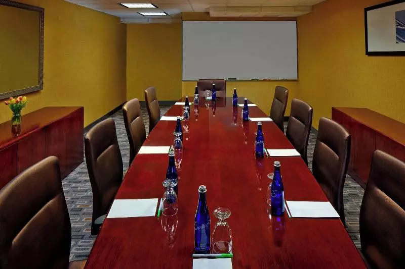 فندق Courtyard Hartford Cromwell