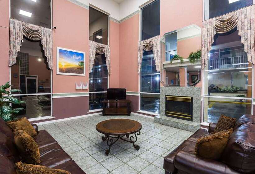 فندق Days Inn & Suites By Wyndham Port Richey