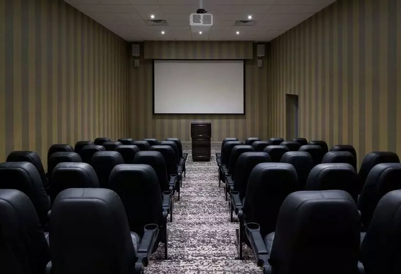 Doubletree By Hilton Hotel Orlando East Ucf Area